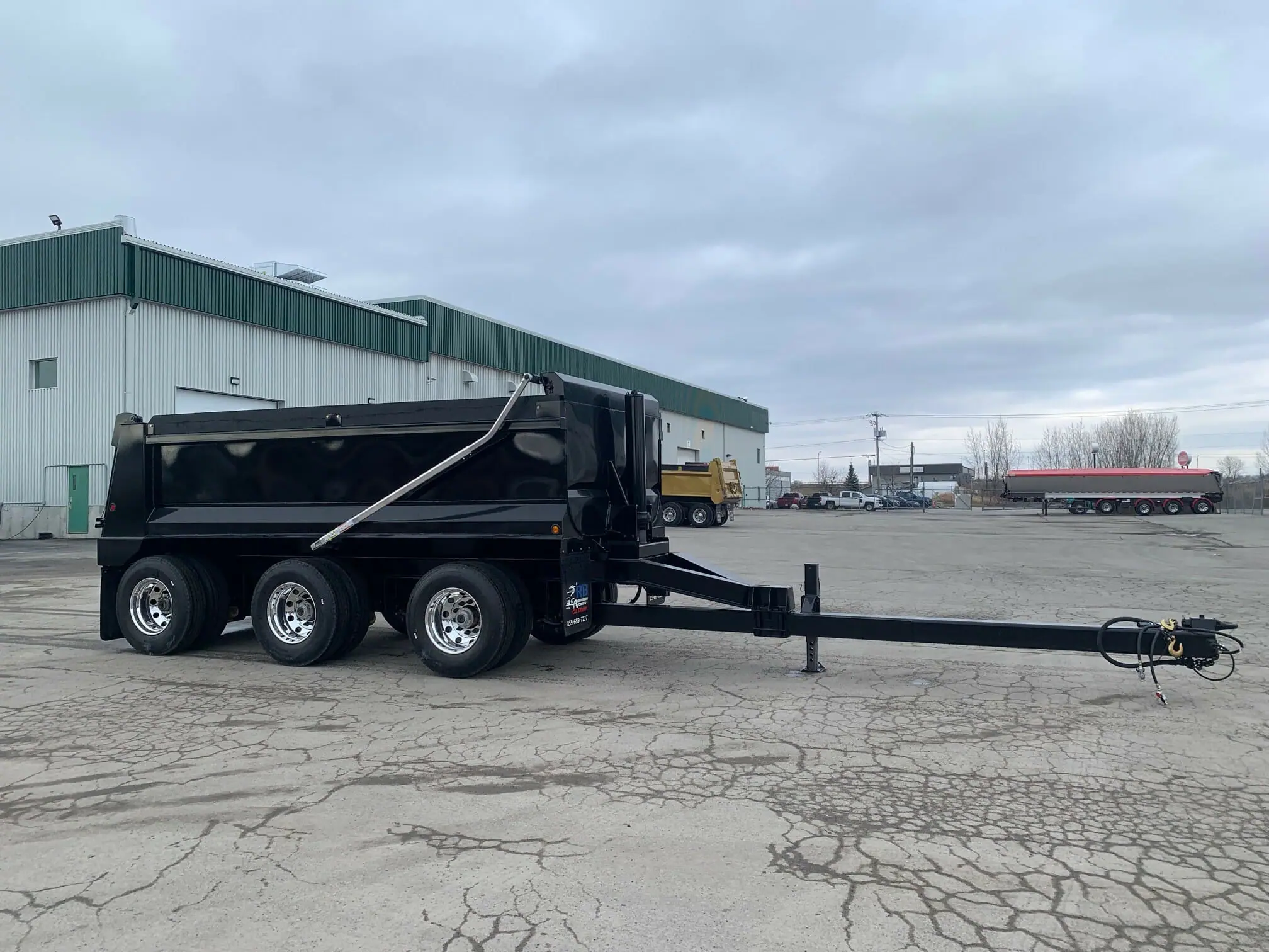 Trailer Rb Centre du camion RB | 2024 CCRB TRI-AXLE PUP TRAILER